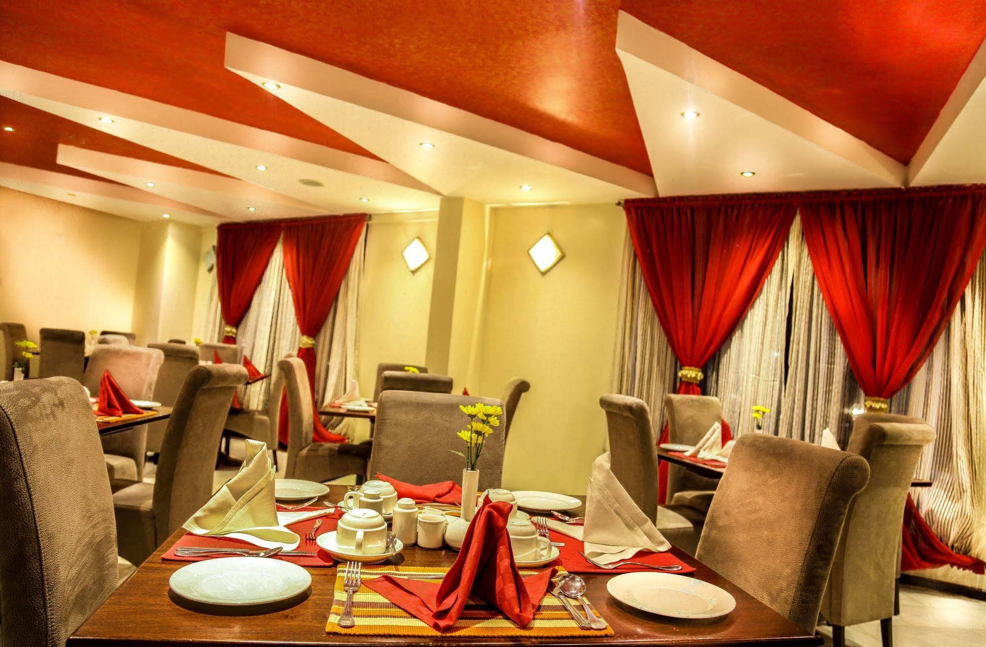 ניירובי The Monarch Hotel מראה חיצוני תמונה